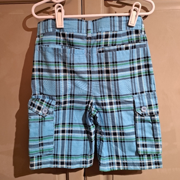 Ecko Unltd boys size 4T plaid cargo shorts New - Picture 2 of 4